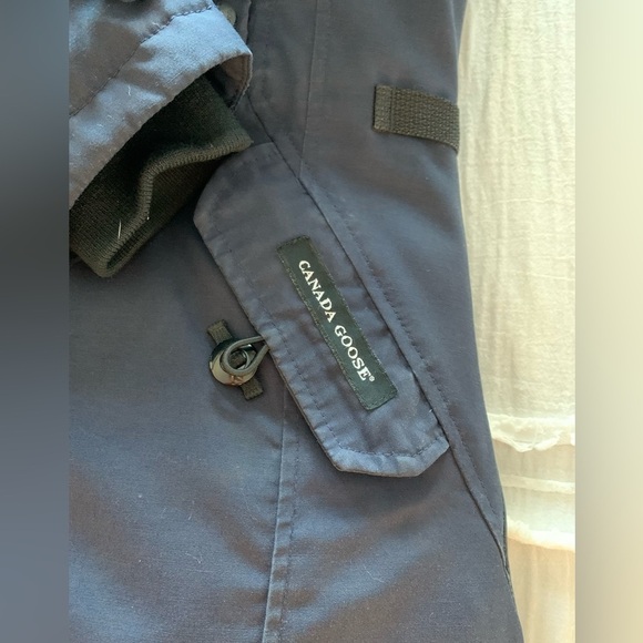 COPY - Canada Goose Kensington Parka  Admiral Blue - Picture 8 of 13